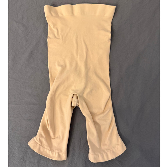 NWT SKIMS Seamless Sculpt High Waisted Above The Knee Short XS - Picture 2 of 6